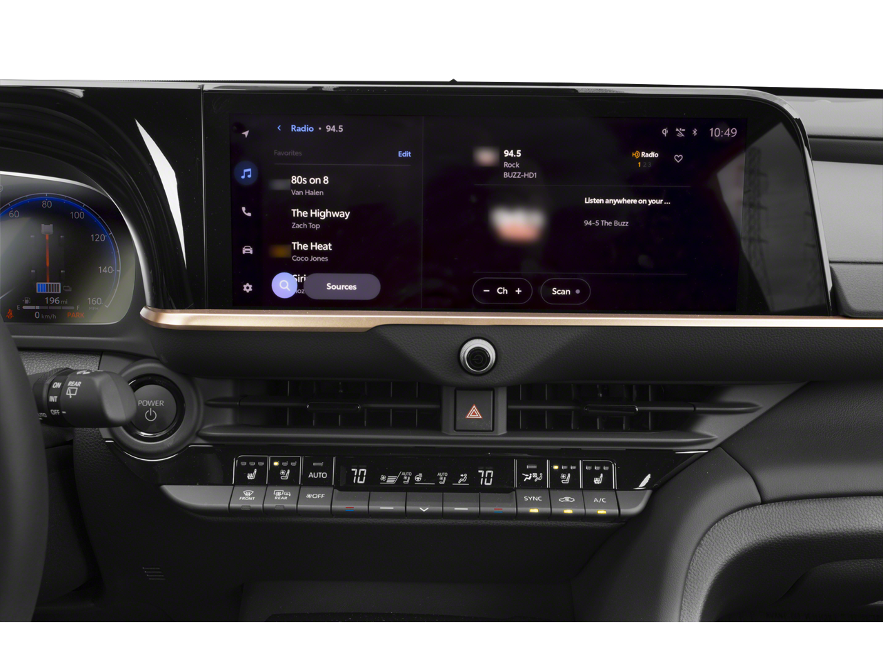 2025 Toyota Crown Signia XLE