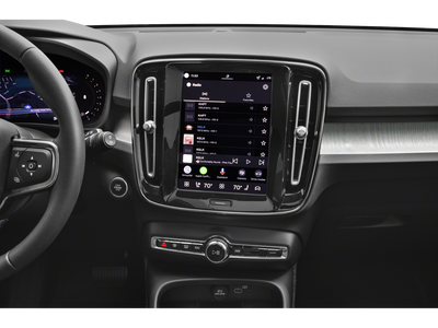 2026 Volvo XC40 Plus