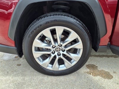 2025 Toyota RAV4 XLE Premium