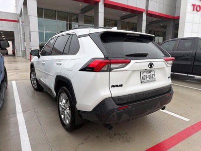 2025 Toyota RAV4 XLE Premium