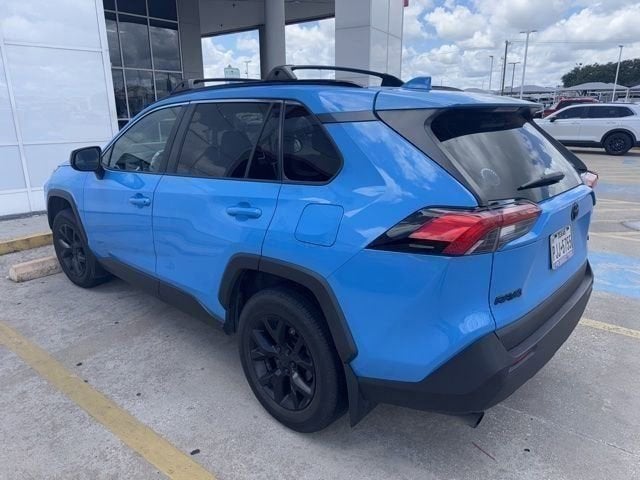 2021 Toyota RAV4 LE