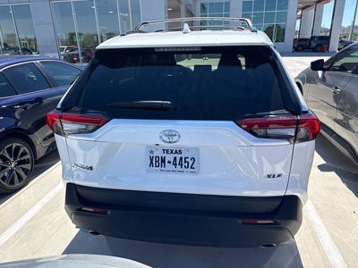2025 Toyota RAV4 XLE