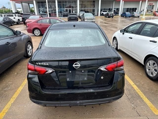 2024 Nissan Versa 1.6 S
