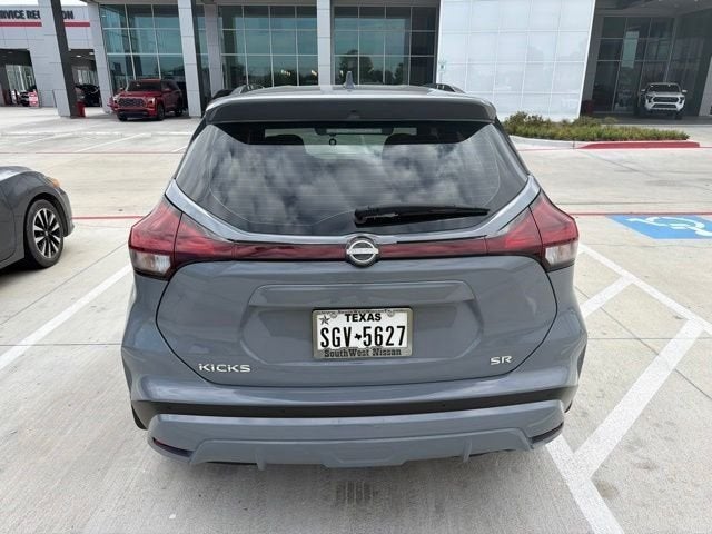 2023 Nissan Kicks SR