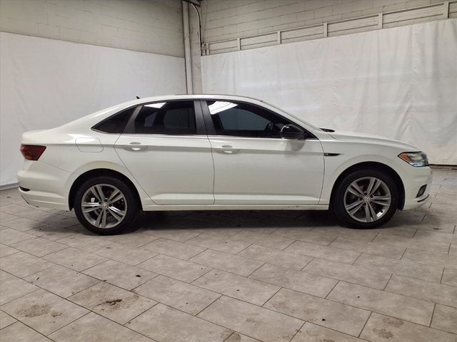 2019 Volkswagen Jetta R-Line