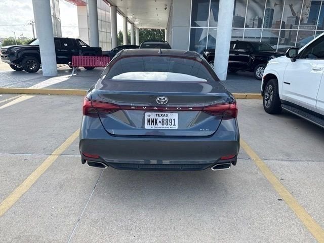 2019 Toyota Avalon XLE