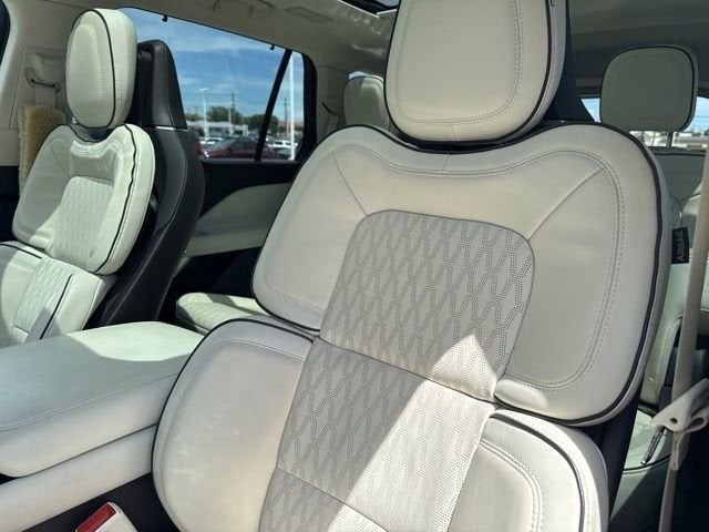 2022 Lincoln Aviator Black Label