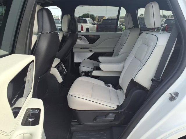 2025 Lincoln Aviator Black Label