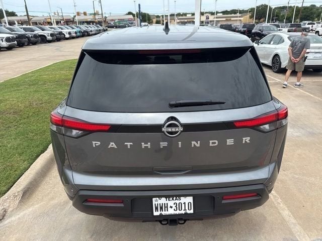 2025 Nissan Pathfinder S
