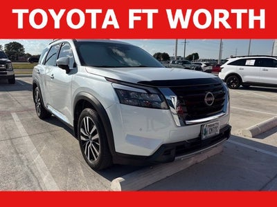 2025 Nissan Pathfinder Platinum
