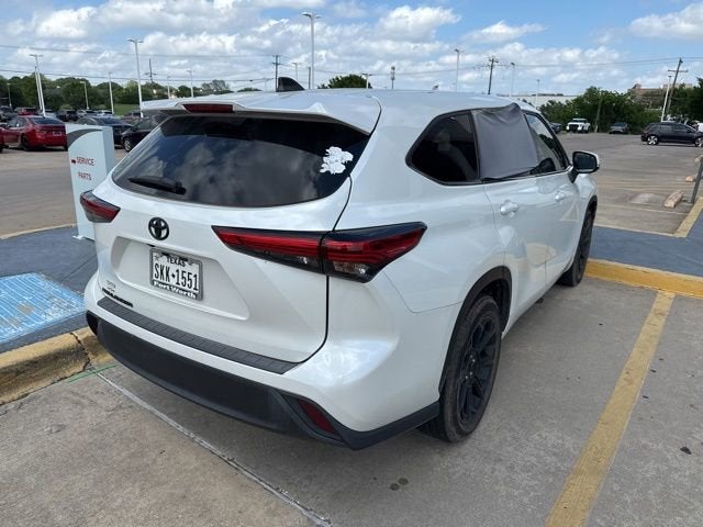 2022 Toyota Highlander L