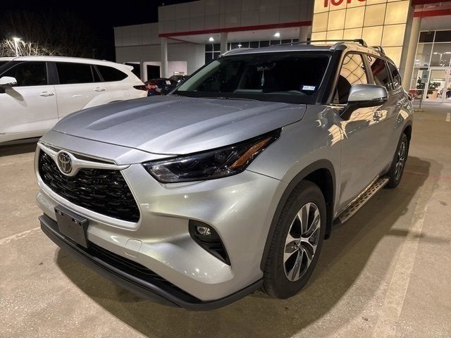 2024 Toyota Highlander LE