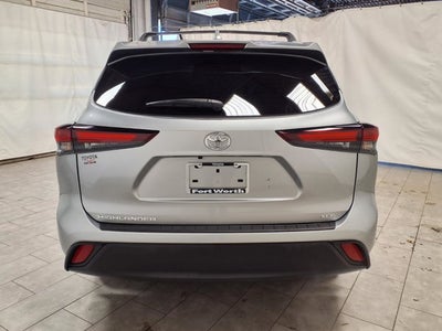 2024 Toyota Highlander LE