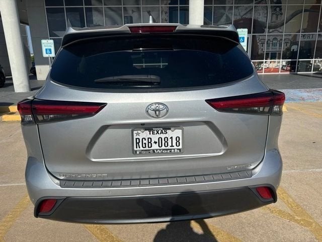 2022 Toyota Highlander Limited