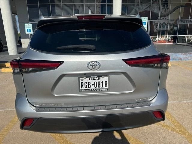 2022 Toyota Highlander Limited