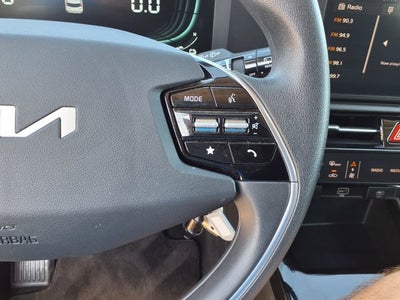 2025 Kia Niro LX