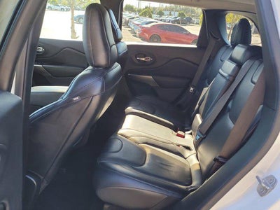 2019 Jeep Cherokee Overland