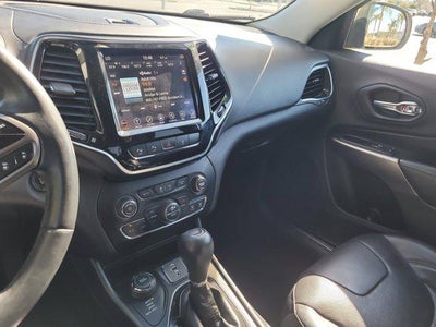 2019 Jeep Cherokee Overland