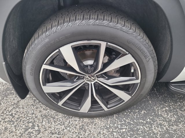 2024 Volkswagen Atlas 2.0T SEL Premium R-Line