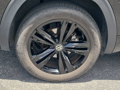 2023 Volkswagen Atlas 3.6L V6 SEL R-Line Black