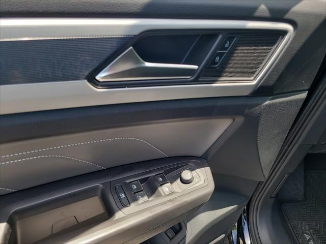 2023 Volkswagen Atlas 3.6L V6 SEL R-Line Black