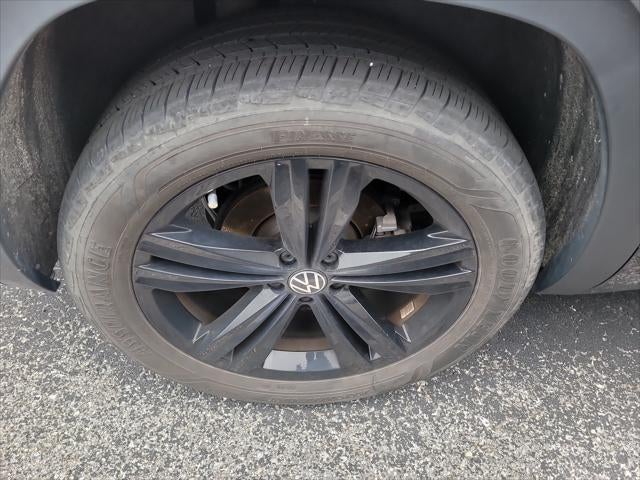 2023 Volkswagen Atlas 3.6L V6 SEL R-Line Black