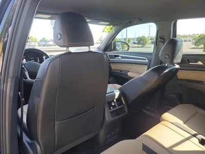 2023 Volkswagen Atlas Cross Sport 3.6L V6 SE with Technology