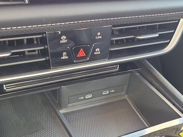 2024 Volkswagen Atlas 2.0T SE with Technology