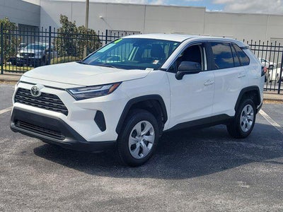 2024 Toyota RAV4 LE
