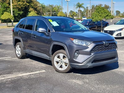 2020 Toyota RAV4 XLE