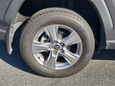 2022 Toyota RAV4 XLE