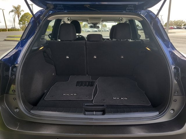 2025 Nissan Kicks MPV SV