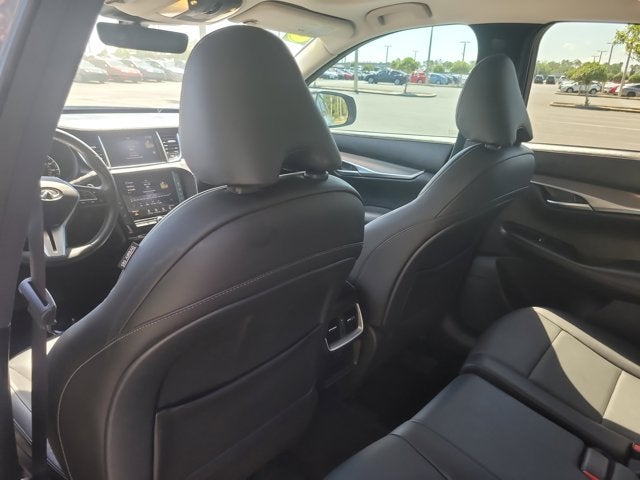 2023 INFINITI QX50 LUXE