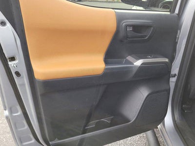 2017 Toyota TACOMA SR5 SR5