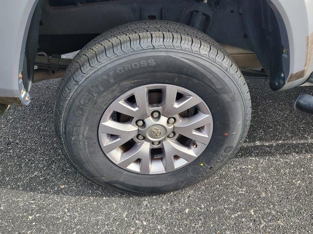 2017 Toyota TACOMA SR5 SR5