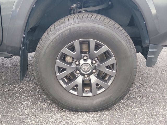 2022 Toyota Tacoma SR5