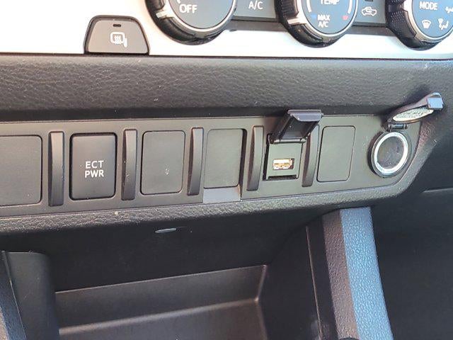 2022 Toyota TACOMA SR SR