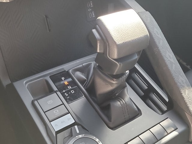 2024 Toyota Tacoma 4WD SR5