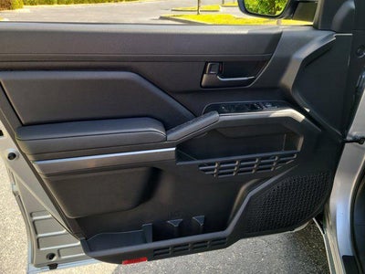 2025 Toyota TACOMA SR5 SR5