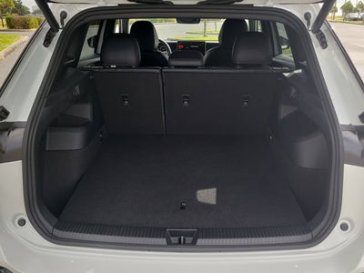 2025 Volkswagen Tiguan SE R-Line Black