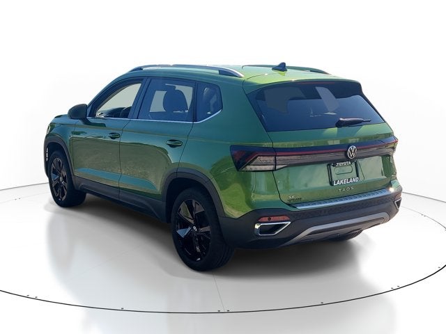 2025 Volkswagen Taos SE