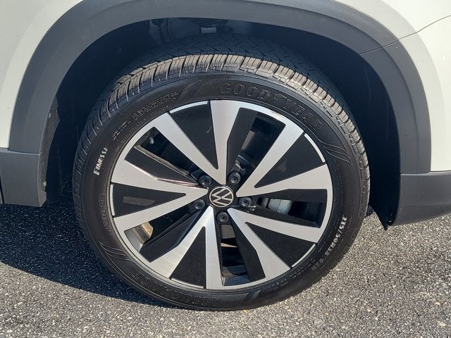 2024 Volkswagen Taos SE