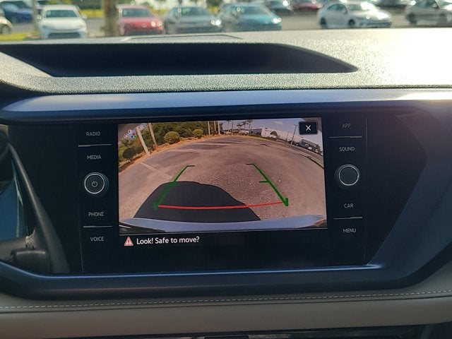 2024 Volkswagen Taos SE