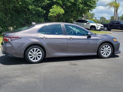 2022 Toyota Camry LE