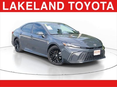 2025 Toyota Camry SE