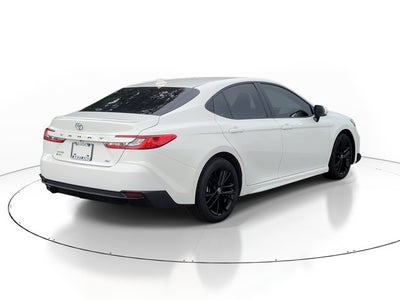 2025 Toyota Camry SE