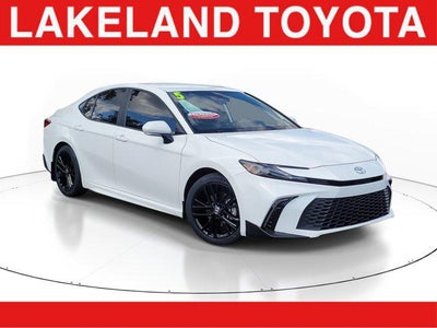 2025 Toyota Camry SE