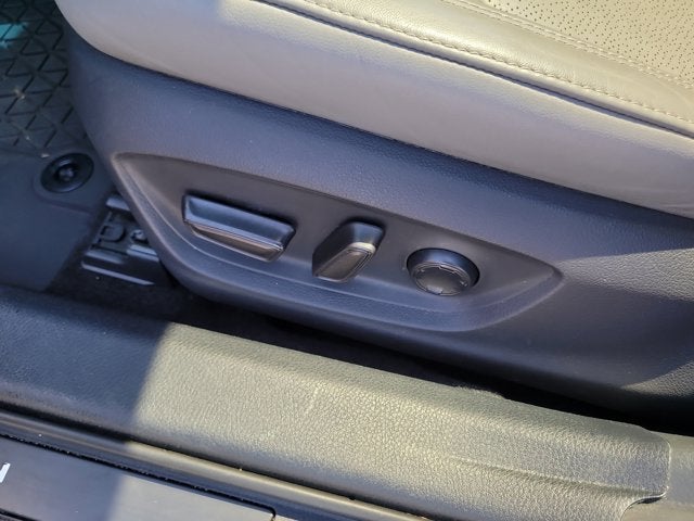 2020 Toyota AVALON Limited