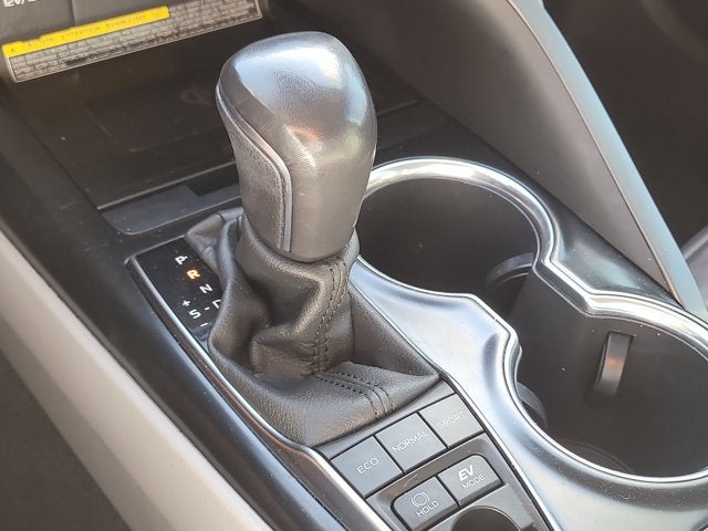 2020 Toyota Camry Hybrid Hybrid XLE