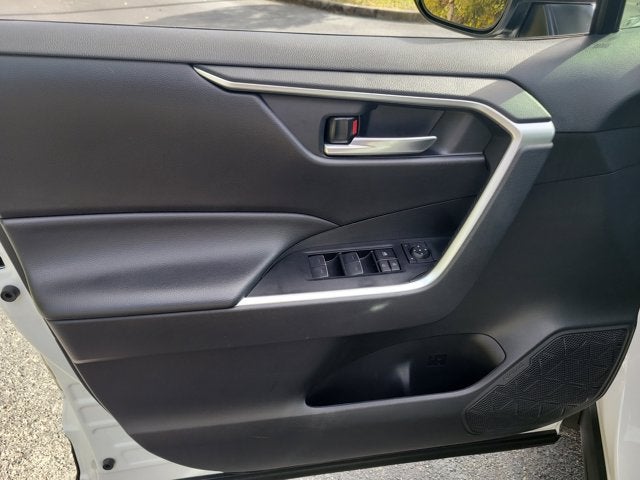 2024 Toyota RAV4 HYBRID Hybrid XLE